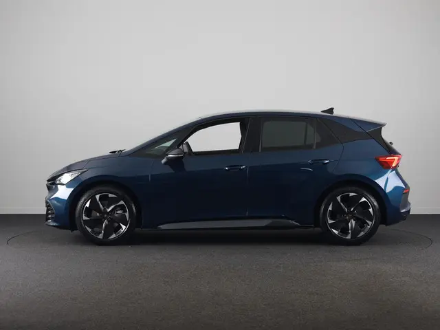 CUPRA Born Business Limited 63 kWh 231PK | 19 Inch | Speciale kleur | Achteruitrijcamera | Stoelverwarming | Adaptieve Cruise Control |