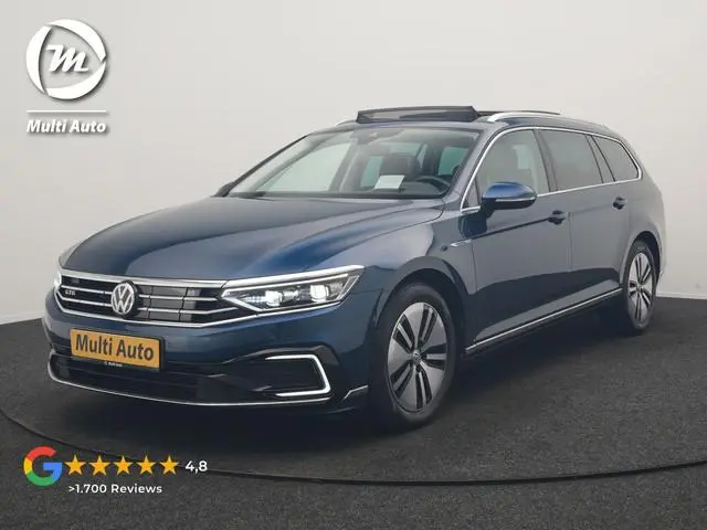 Volkswagen Passat 1.4 TSI PHEV GTE Business 218pk Dealer O.H. | Trekhaak Af Fabriek | Panodak | Head...