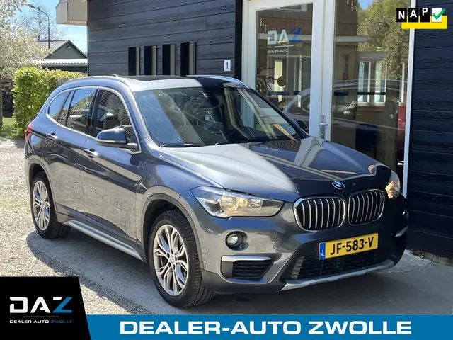 BMW X1 sDrive20i Aut/Ecc/Leer/Navi/Pano