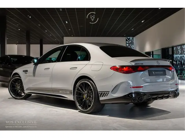 Mercedes-Benz E-klasse AMG 53 4M Edition 1 Full Carbon in- en exterieur|Bumester 4D|Schaalstoelen|Ke...