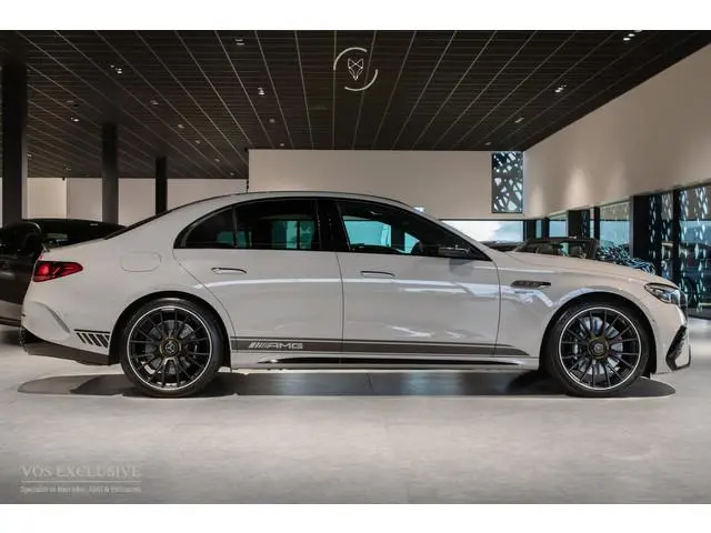 Mercedes-Benz E-klasse AMG 53 4M Edition 1 Full Carbon in- en exterieur|Bumester 4D|Schaalstoelen|Ke...