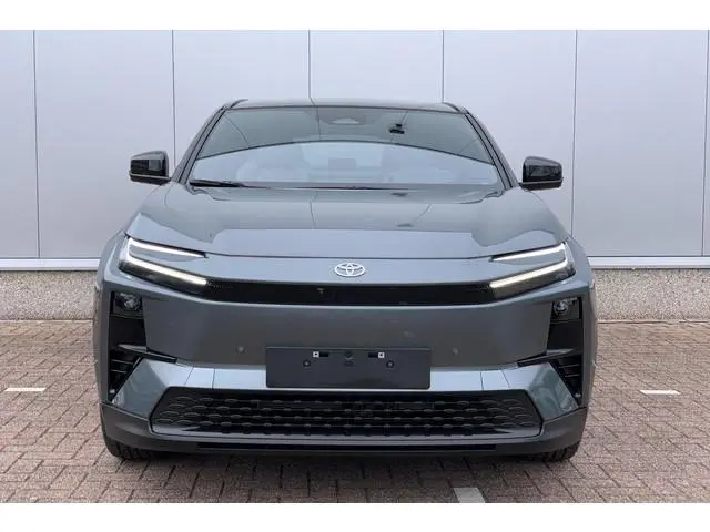 Toyota C-HR+