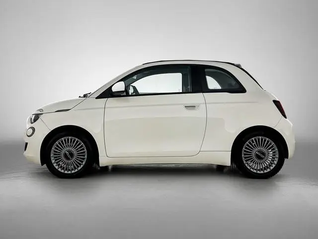 Fiat 500E Icon | Apple Carplay/Android Auto | Parkeersensoren Achter | Stoelverwarming