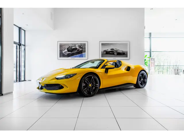 Ferrari 296 GTS ~Ferrari Munsterhuis~