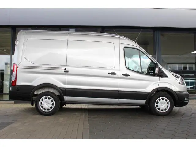 Ford Transit L2H2 170PK 330 Trend | BPM vrij | Betimmering laadruimte | Achteruitrijcamera | Stoelve...