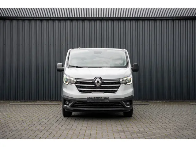 Renault Trafic Blue dCi 150PK | L2H1 | 9-Zits | IN BPM/BTW | LED | Canera | Navi | Zijschuifdeur R+L...