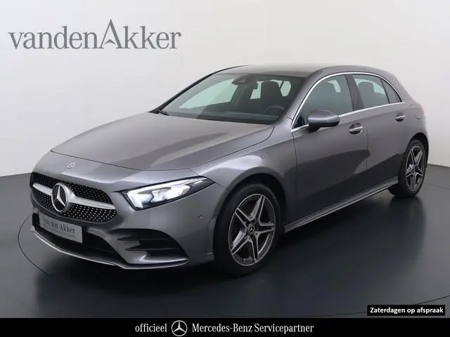 Mercedes-Benz A-Klasse 250e AMG // Camera // Keyless Entry // Sfeerverlichting // Wide Screen // Cru...