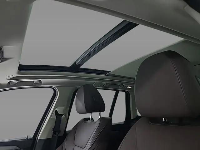 BMW iX3 High Executive 80 kWh 1e-Eig. & Keurig-Onderh. BOVAG-Garantie. NL-Auto.