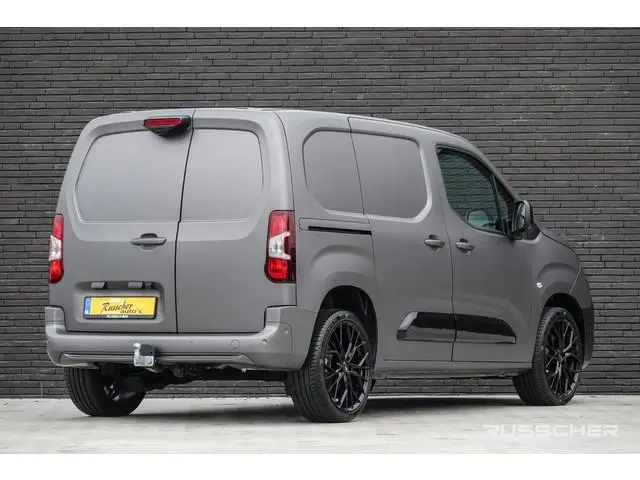 Peugeot Partner 1.5 BlueHDi 130Pk Aut. | L1 | Stoel-Bank | Matgrijze wrap | 2xSchuifdeur | Achteruit...