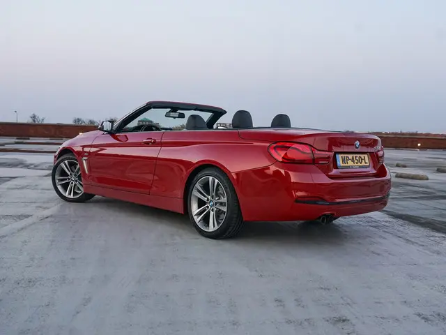BMW 4-Serie Cabrio 430i Aut-8. High Exe. l Sport Line l Trekhaak l CarPlay l HiFi l Leder