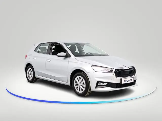 Skoda Fabia 1.0 TSI Business Edition 95 pk | Navigatie via App | Parkeersensoren achter | Autom. air...