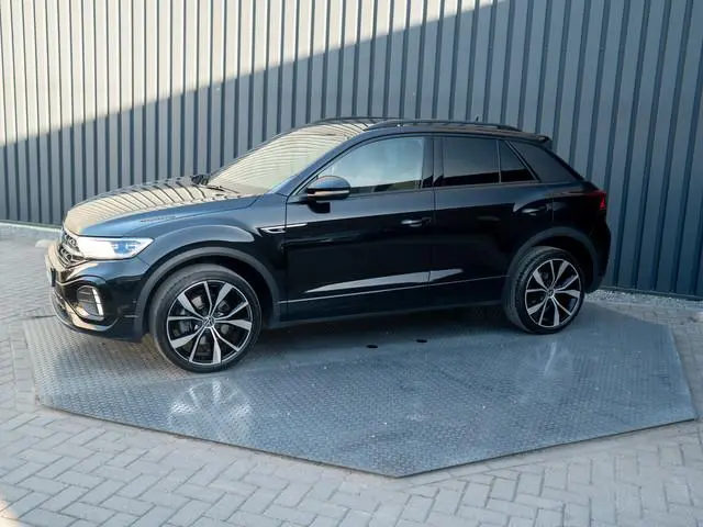 Volkswagen T-Roc 1.5 TSI R-Line Business+ | Beats | IQ Light | Camera | 19" | Prijs Rijklaar!!