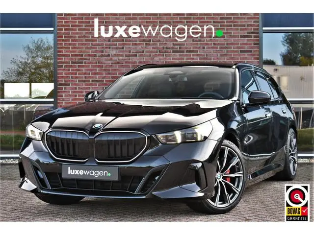BMW 5-serie Touring 530e xDrive M-Sport Pro Pano Trekh 360 HUD H/K 20inch