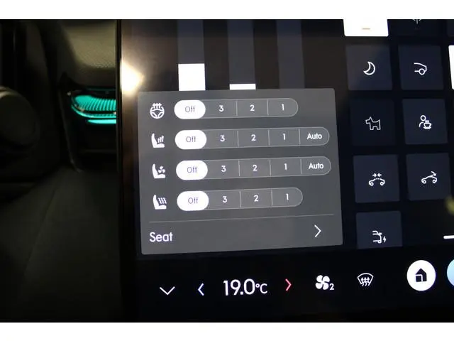 Lynk & Co 08