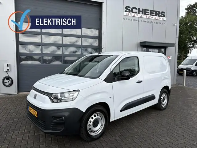 Fiat E-Doblò 50 kWh | 3-zits | navigatie | cruise