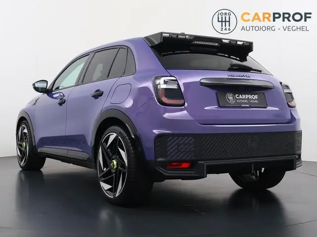 Abarth 600E Scorpionissima 54 kWh Sabelt | Navigatie |SOH 97% | Camera |  Cruise | LMV |