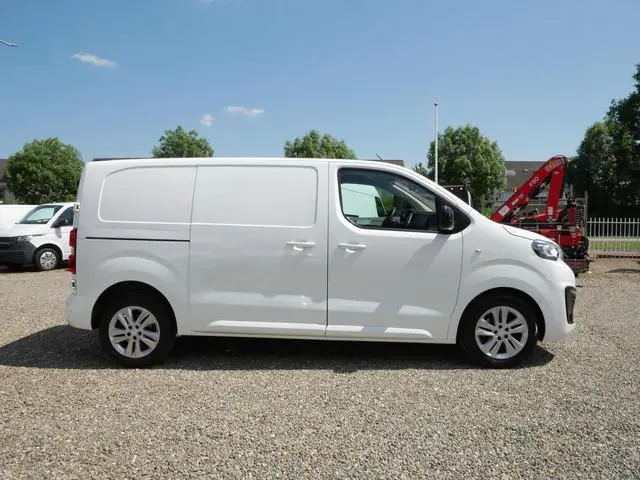 Peugeot Expert 2.0 BlueHDI 120PK, Standard Asphalt, L2, Airco