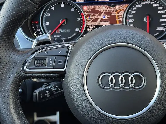 Audi RS6