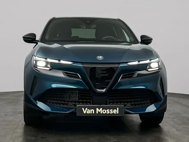 Alfa Romeo Junior 1.2 Turbo Hybrid Ibrida Speciale | Camera | Climate control | Apple Carplay/Androi...