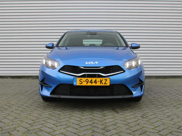 Kia Ceed Sportswagon 1.5 T-GDi MHEV DynamicLine | Navi | Camera | Clima | Cruise | 17" GT-Line velge...