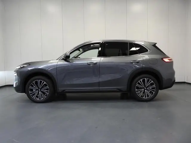 Geely Starray EM-i
