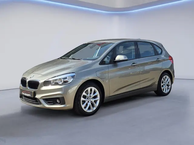 BMW 2-serie Active Tourer 225xe iPerformance /Apple Carplay/Elektr. klep/Parkeersens./Cruise&Clima C...