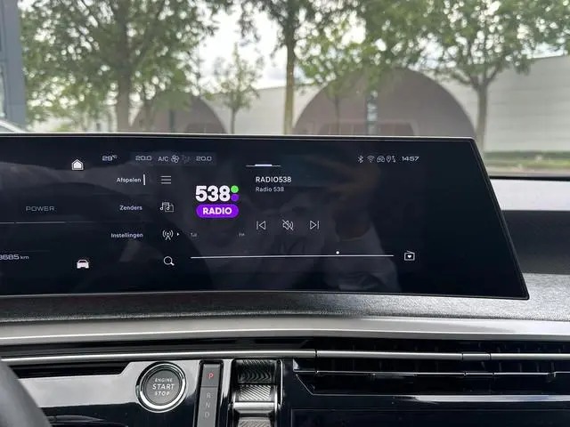 Peugeot e-3008