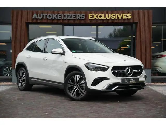 Mercedes-Benz GLA-klasse 250 e Business Solution Adapt. Cruise Stoelverw. LED Dodehoek