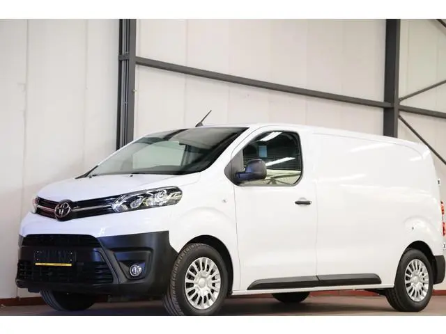 Toyota PROACE Worker 1.5 D-4D L2H1 CARPLAY PDC AIRCO