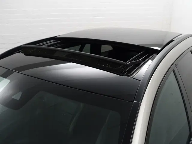 Mercedes-Benz C-klasse Estate 180 AMG Premium Plus Pack Aut- Night Edition, Panoramadak, Virtual coc...