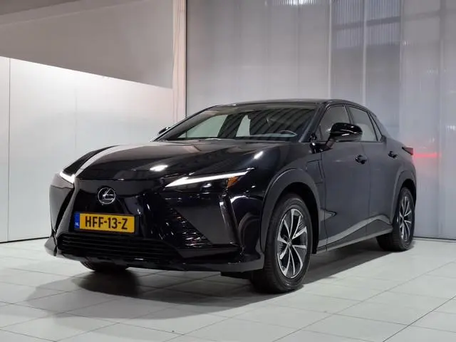 Lexus RZ