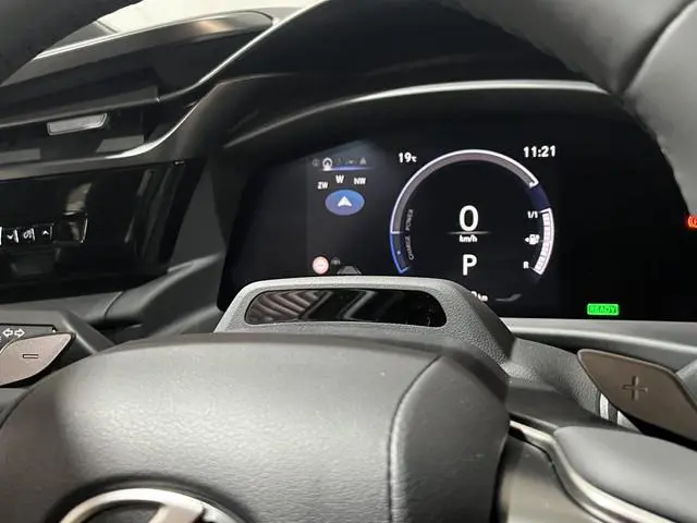 Lexus RZ
