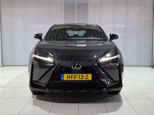 Lexus RZ