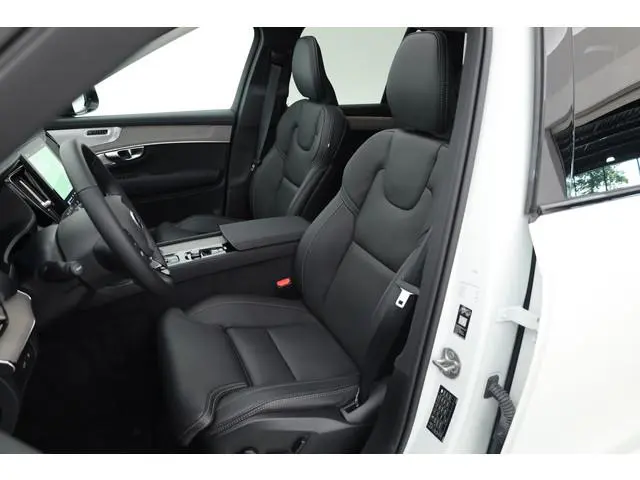 Volvo XC90 2.0 T8 Plug-in hybrid AWD Ultra Dark | Pano | HUD | Luchtvering | 360cam | Stoelventi. |...