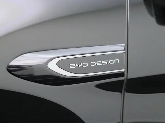 BYD SEALION