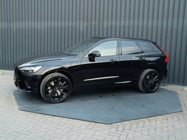 Volvo XC60 2.0 T6 Plug-in hybrid AWD Plus Black Edition | Harman/ Kardon | 360 Camera | Blind Spot |...
