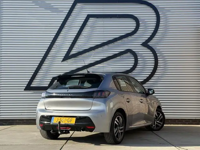 Peugeot 208 1.2 PureTech Allure 2e Eigenaar|Adap-cruise|Clima|Camera|Trekhaak|Carplay|PDC V+A|D-riem...