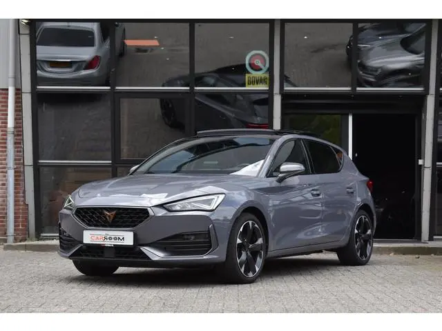 CUPRA Leon 1.4 e-Hybrid VZ Business Pano XLNavi