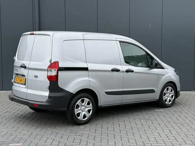 Ford Transit Courier