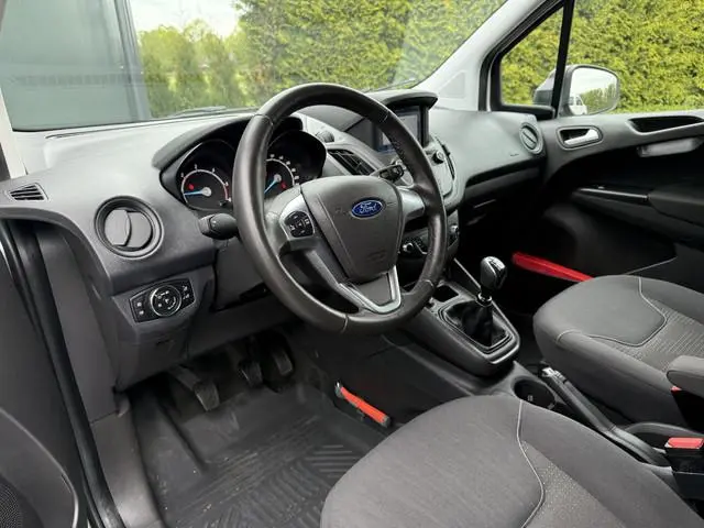 Ford Transit Courier