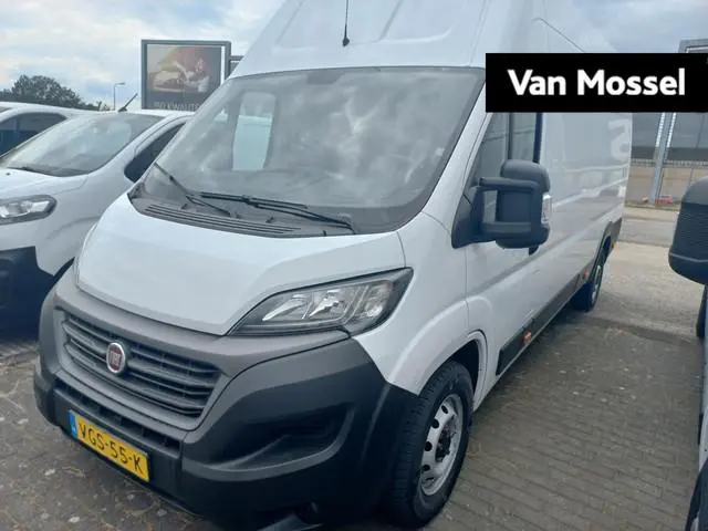 Fiat Ducato 35 2.3 MultiJet L4H3 | Camera | Parkeersensoren | Trekhaak | Houten vloer in laadruimte