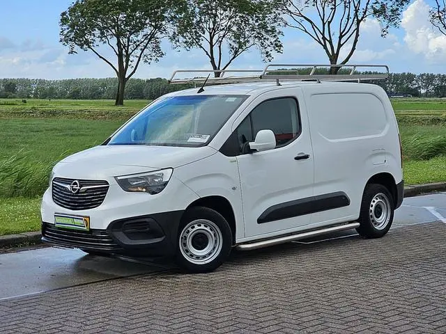OPEL COMBO 1.5 l1 navi nap 102pk ac