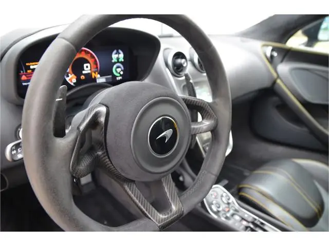 McLaren 570S