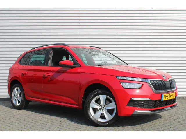 Škoda Kamiq 1.5 TSI ACT Sport Business | Automaat | Android Auto | Apple Carplay | PDC | Cruise | 16...