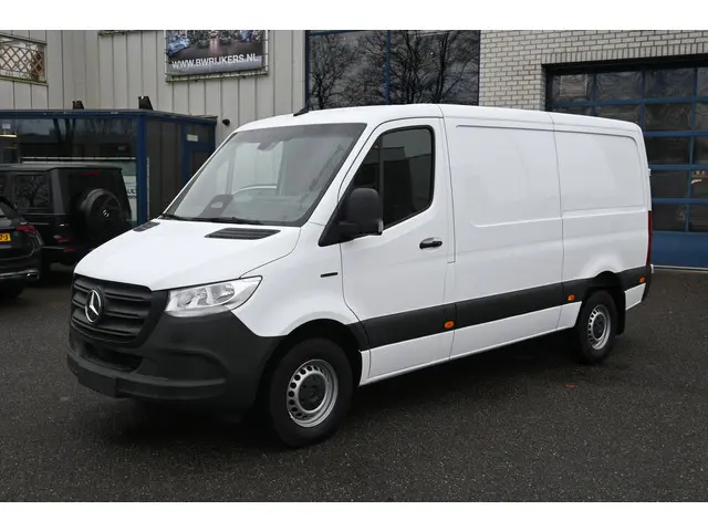 Mercedes-Benz eSprinter 314 L2h1 Pro 81kWh Snellader, Leder stuur, Led in laadruimte, Etc.