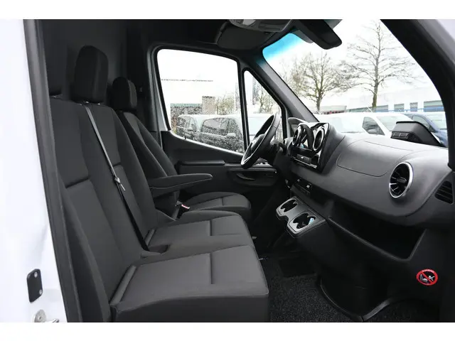 Mercedes-Benz eSprinter