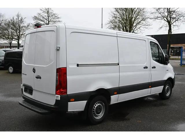 Mercedes-Benz eSprinter