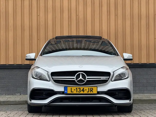 Mercedes-Benz A-klasse AMG 45 4MATIC | Cruise Control | Panoramadak | Achteruitrijcamera | Stoelverw...