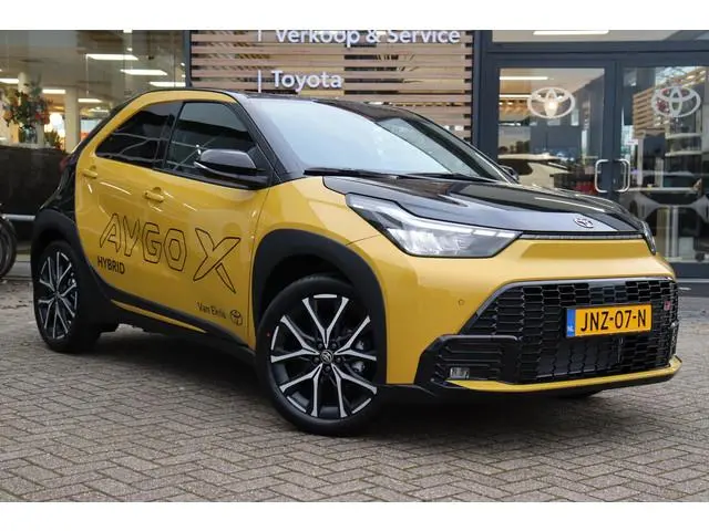 Toyota Aygo X Hybrid 115 GR Sport , Nieuw en direct leverbaar met €2000,- demovoordeel