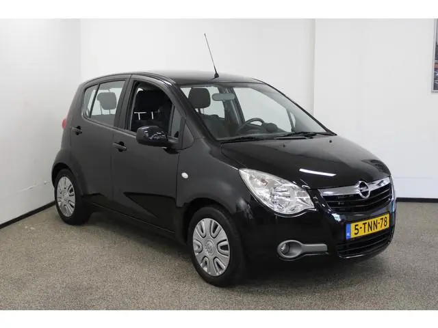 Opel Agila